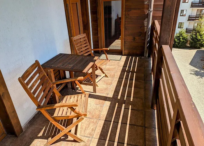 - Mountain View Apartment Bansko